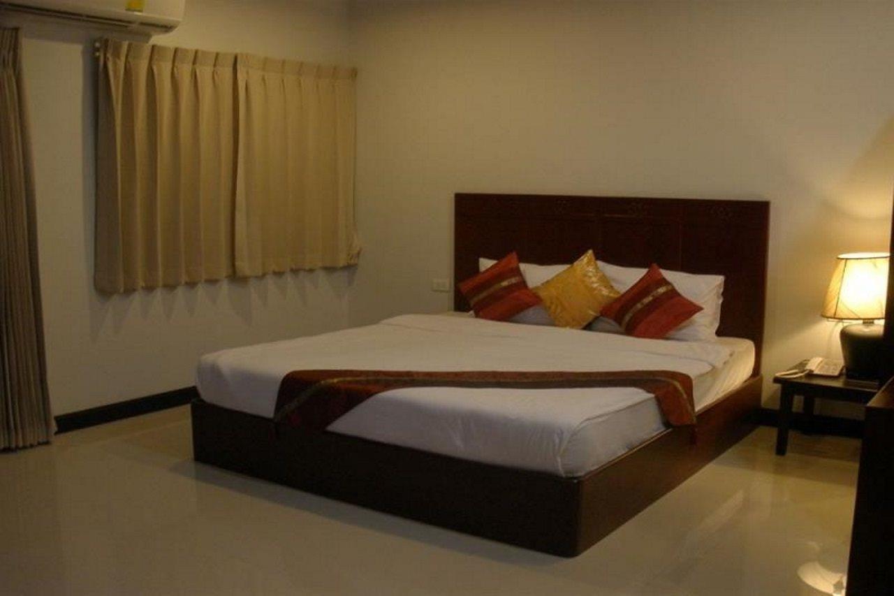Nasa Mansion Apartment Phuket ภายนอก รูปภาพ